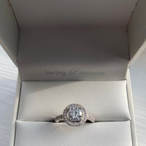 Crislu cubic zirconia ring